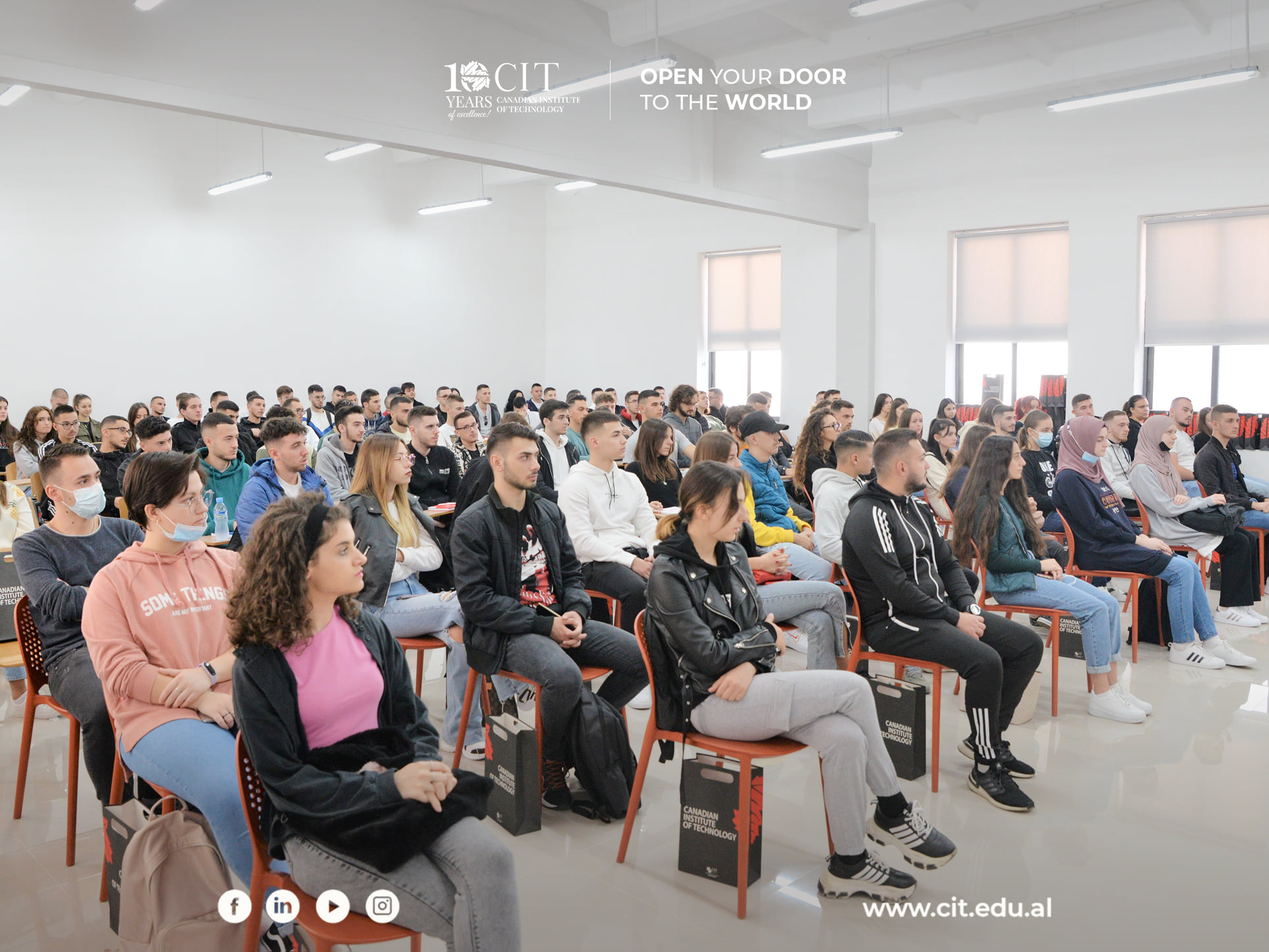 CEREMONIA ZYRTARE MIRËPRITJES PËR TË GJITHË STUDENTËT E VITIT TË PARË