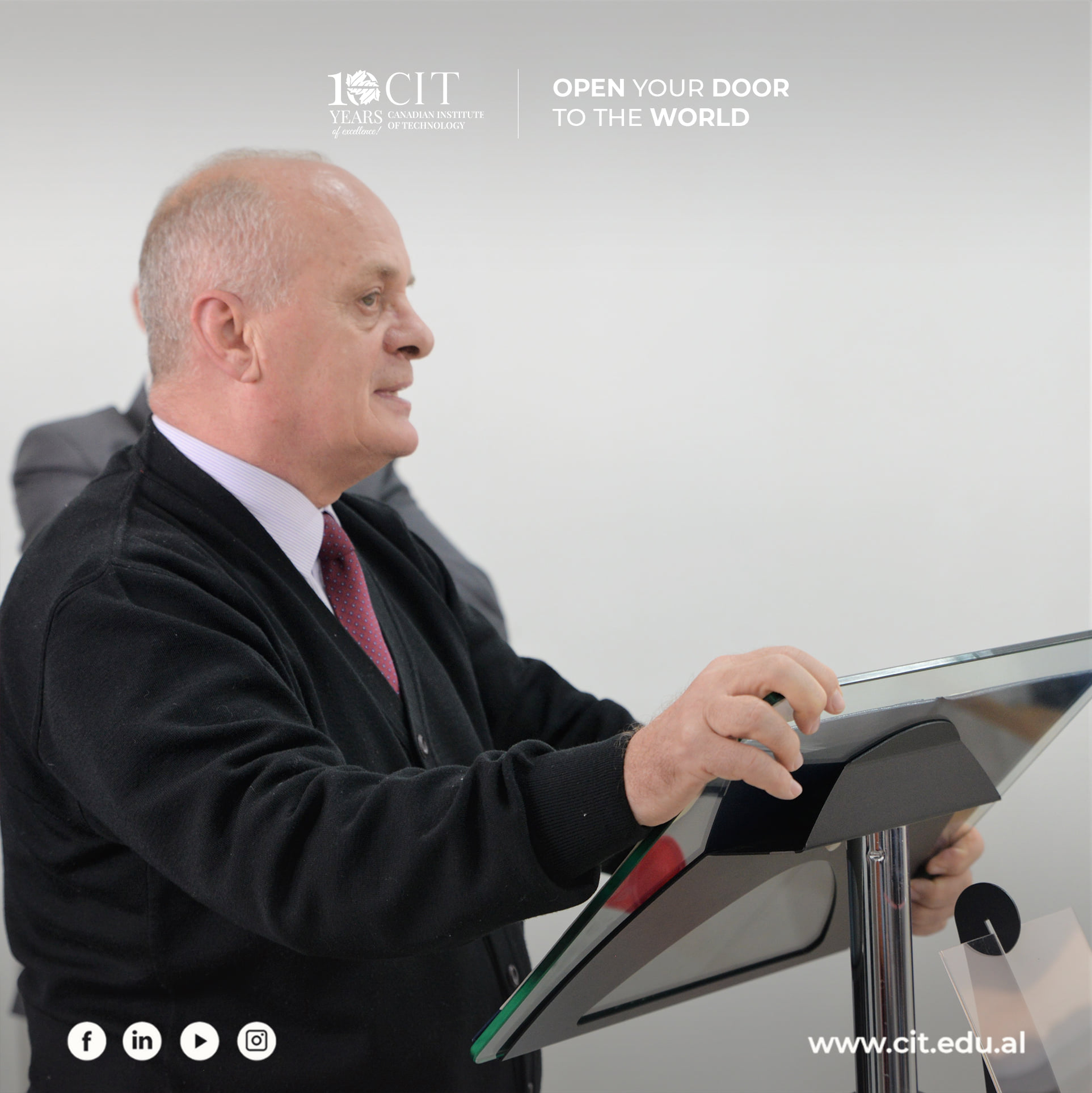 Ceremonia e sotme ishte një festë e fillimit të studimeve universitare