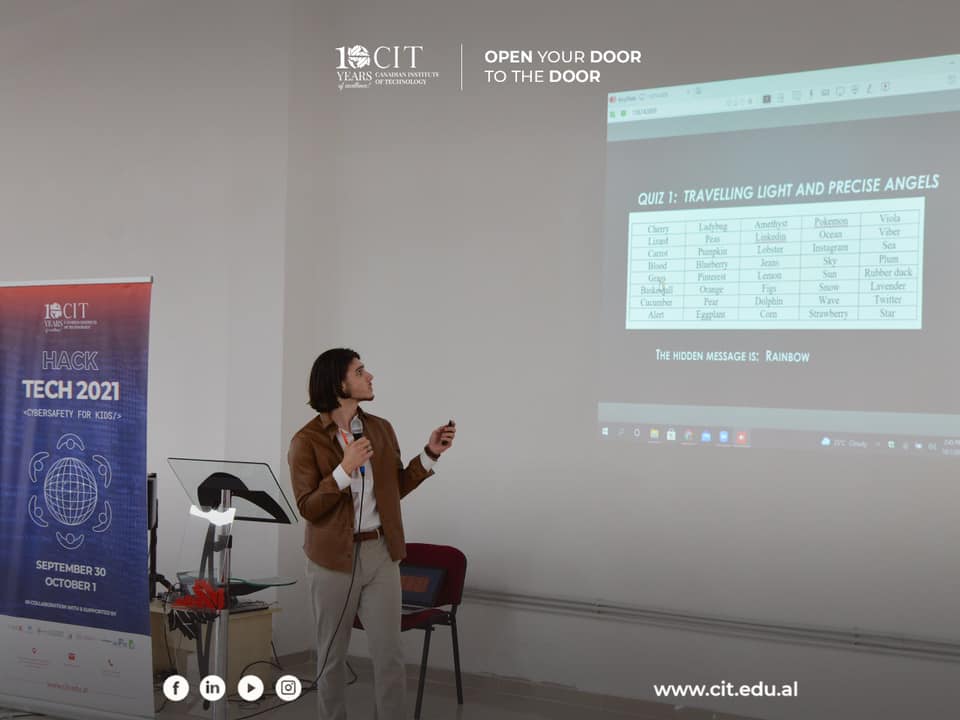 Dita e dytë e HackTech 2021 me temën “Siguria në internet për fëmijët” u përqëndrua në punën në grup!