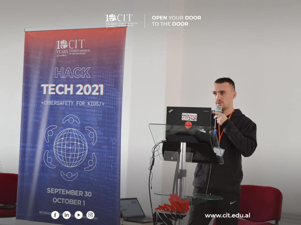 Ekipet konkurruese punuan në zgjidhjen e kuizeve logjike si dhe sfidave të Programimit