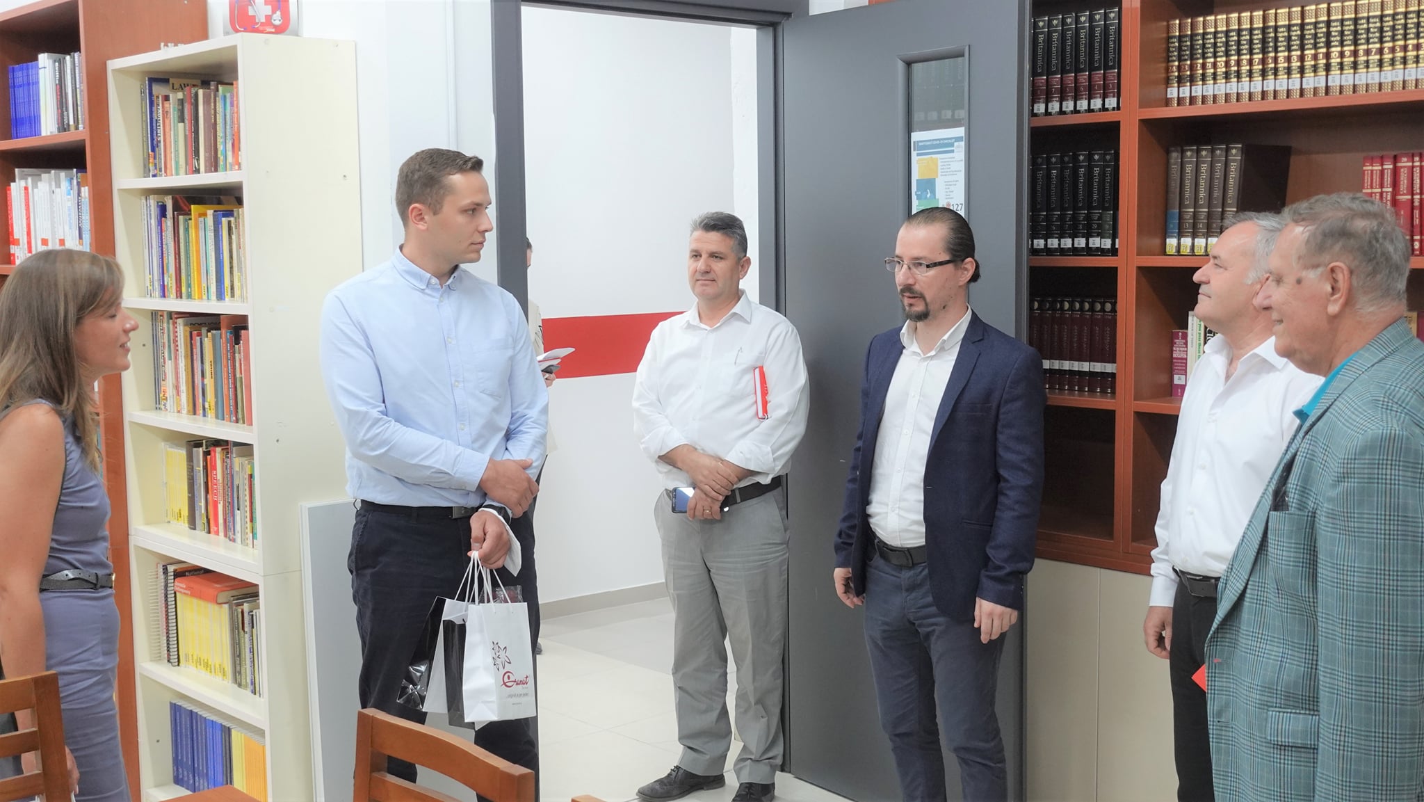 Instituti Kanadez i Teknologjisë mirëpret Anna Shirkova dhe Simon Chzek, përfaqësuesit e 'Institutit të Teknologjisë dhe Biznesit' nga Ceske Budejovice