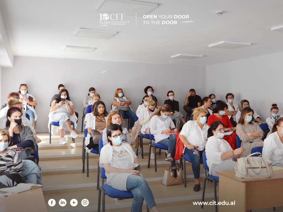 Ishte një nder për ne që të kontribuonim edhe në pasurimin e bibliotekës tuaj