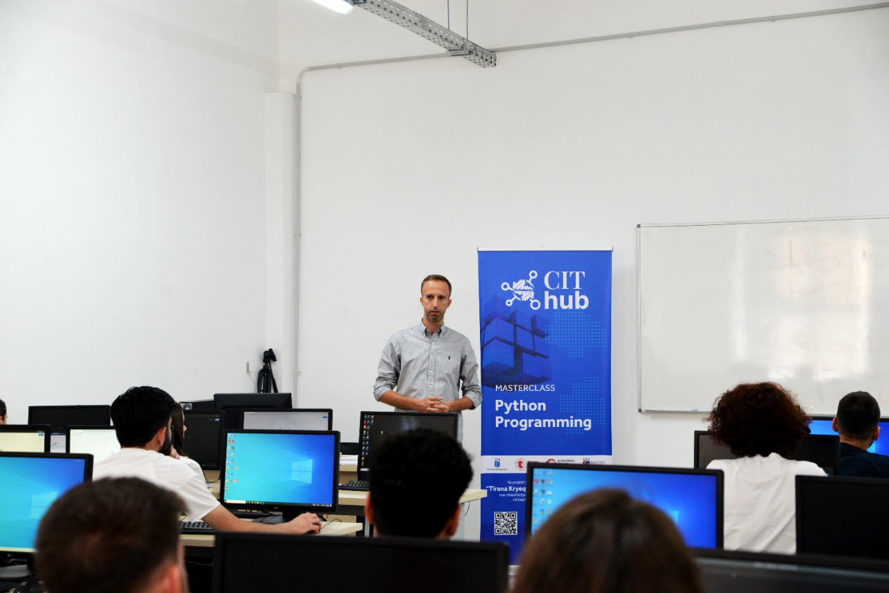 KLASË MASTER PËR ZHVILLIMIN E WEB-IT – SESIONI I PARË