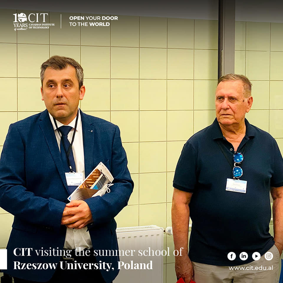 Me kete qellim Prof. Vaso Qano Ing. Shefqet Meda dhe studentja jone Greta Germizi po vizitojne shkollen verore te Universitetit Rzeszow Poloni