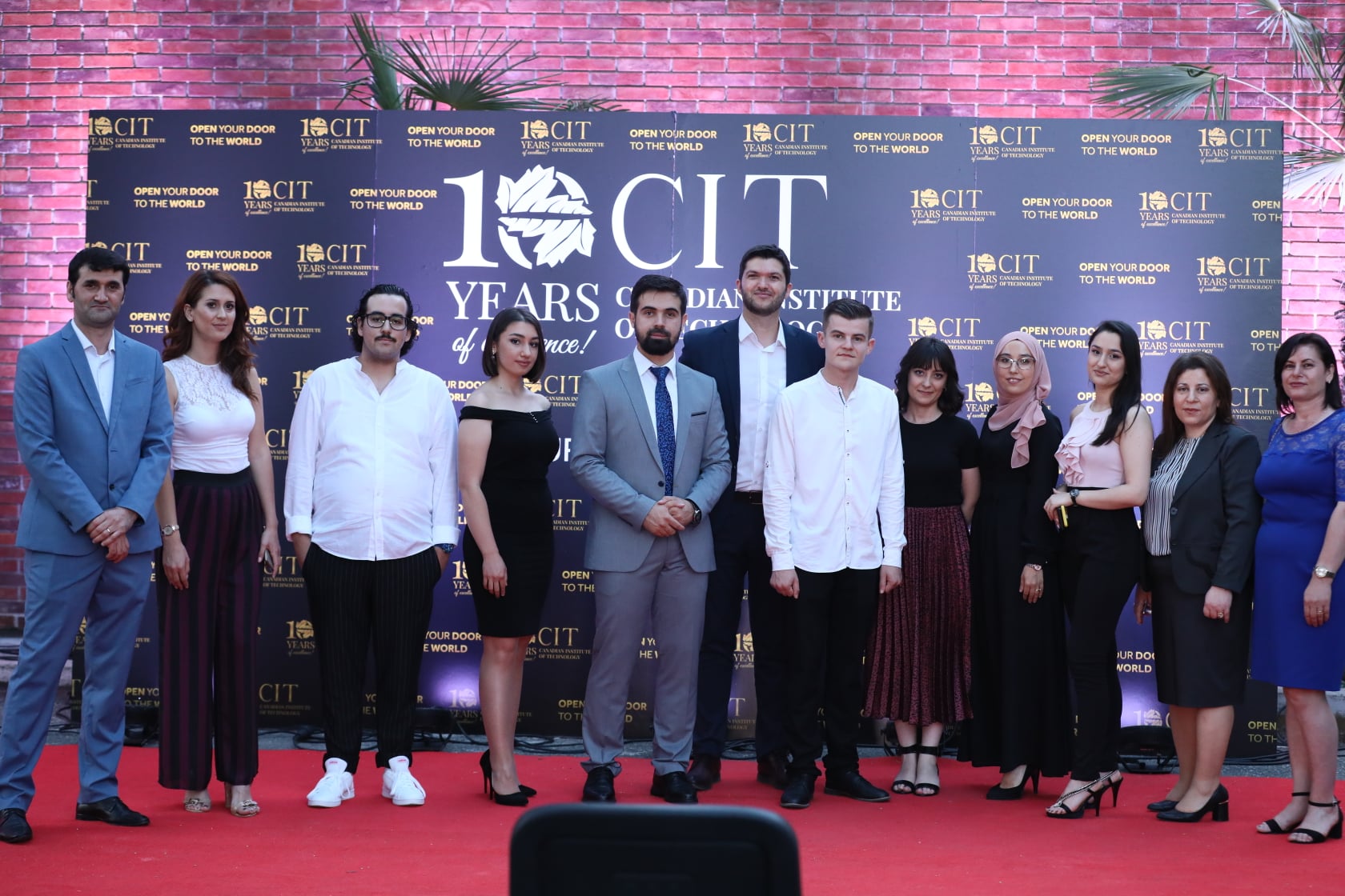 Ne jemi shumë krenarë për ju dhe përgëzojmë për arritjet tuaja