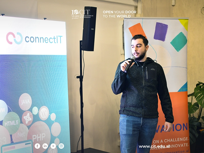 Të hënën e kaluar, dy ekipe CIT të krijuara nga studentët tanë të talentuar prezantuan sfidat e tyre