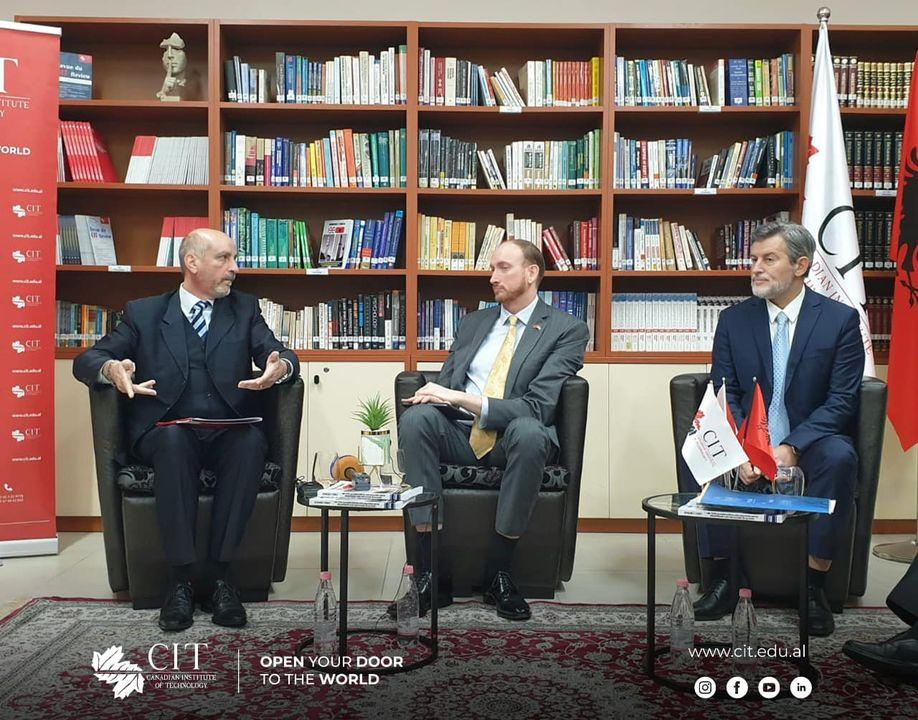 Pikat kryesore të Promovimit të Librit të organizuar në CIT! 1 PLACEHOLDER image255