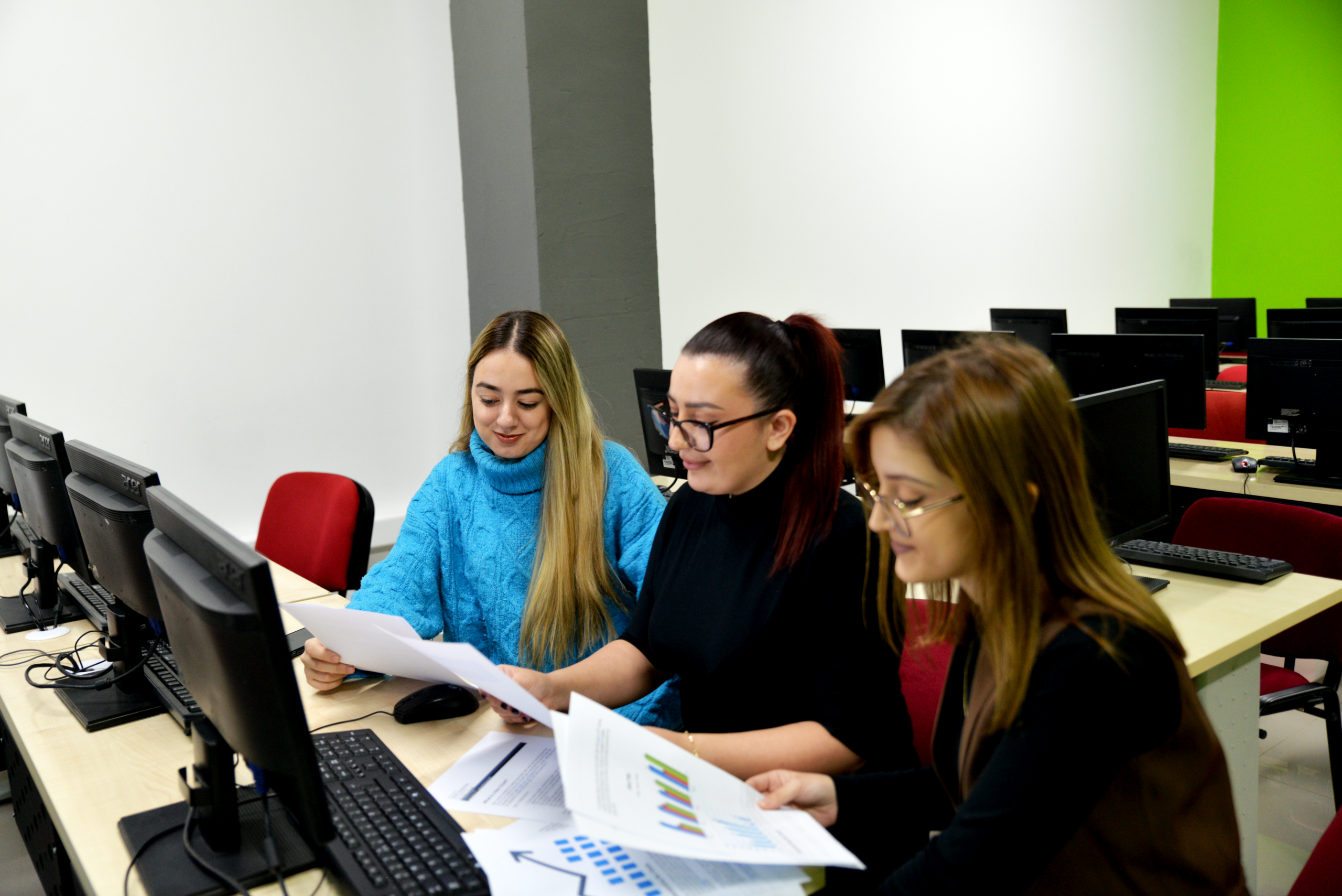 Student Clubs - English