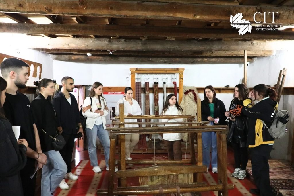 Exploring Heritage | Travel Students Club 6 Exploring Heritage | Travel Students Club