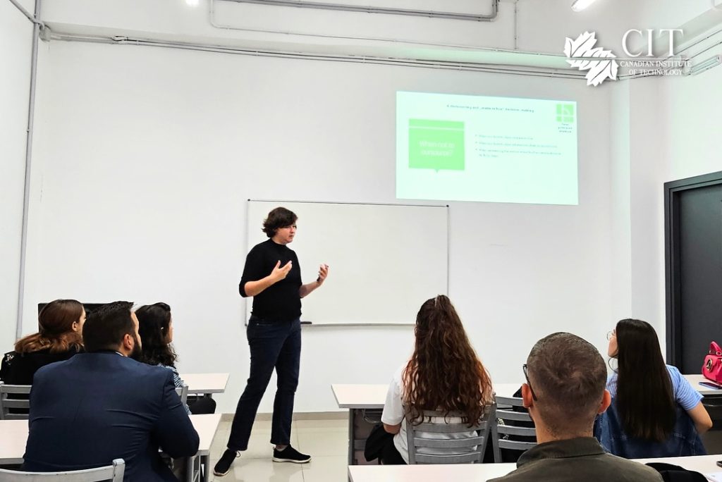 Support Activities in the Value Chain | Decision-Making ‘Make-or-Buy’ and Outsourcing | Open Lecture 5 Support Activities in the Value Chain | Decision-Making ‘Make-or-Buy’ and Outsourcing | Open Lecture