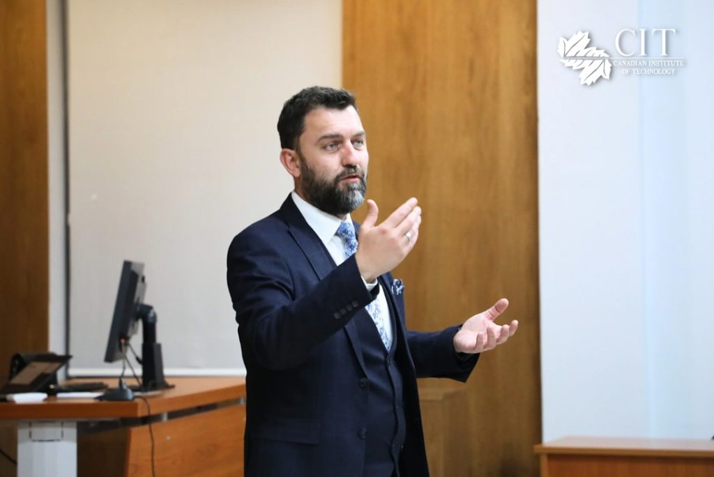 Practical Approach to Managing Human Risk in Cybersecurity | Open Lecture 2 Practical Approach to Managing Human Risk in Cybersecurity | Open Lecture