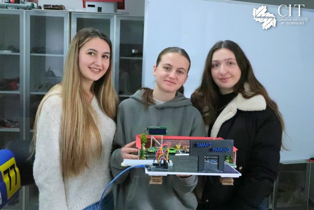 COURSE PROJECT PRESENTATIONS