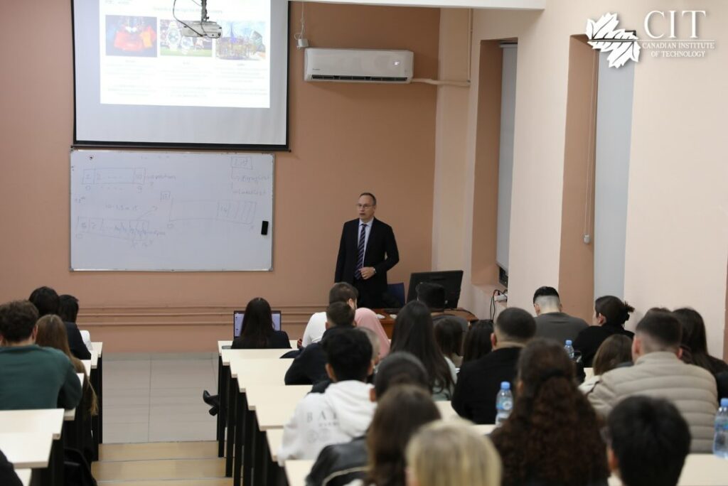 FERRARI: DRIVING LUXURY BEYOND THE ROAD | Open Lecture