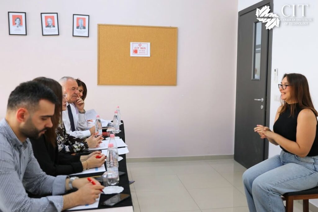 Bachelor Students Successfully Present Their Internship Experiences